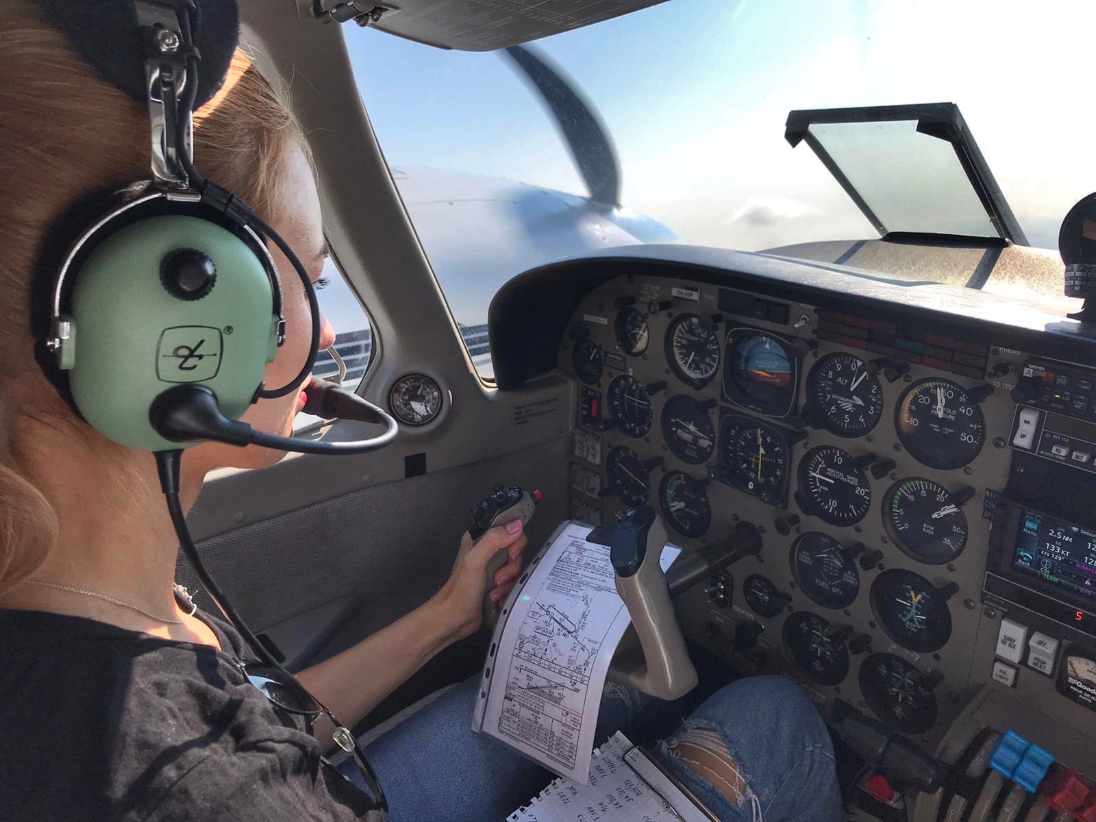 Analog cockpit